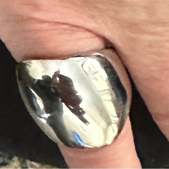 Smooth Shiny Stainless Steel Contemporary Band Ring Size 6 3/4 - Picture 7 of 10